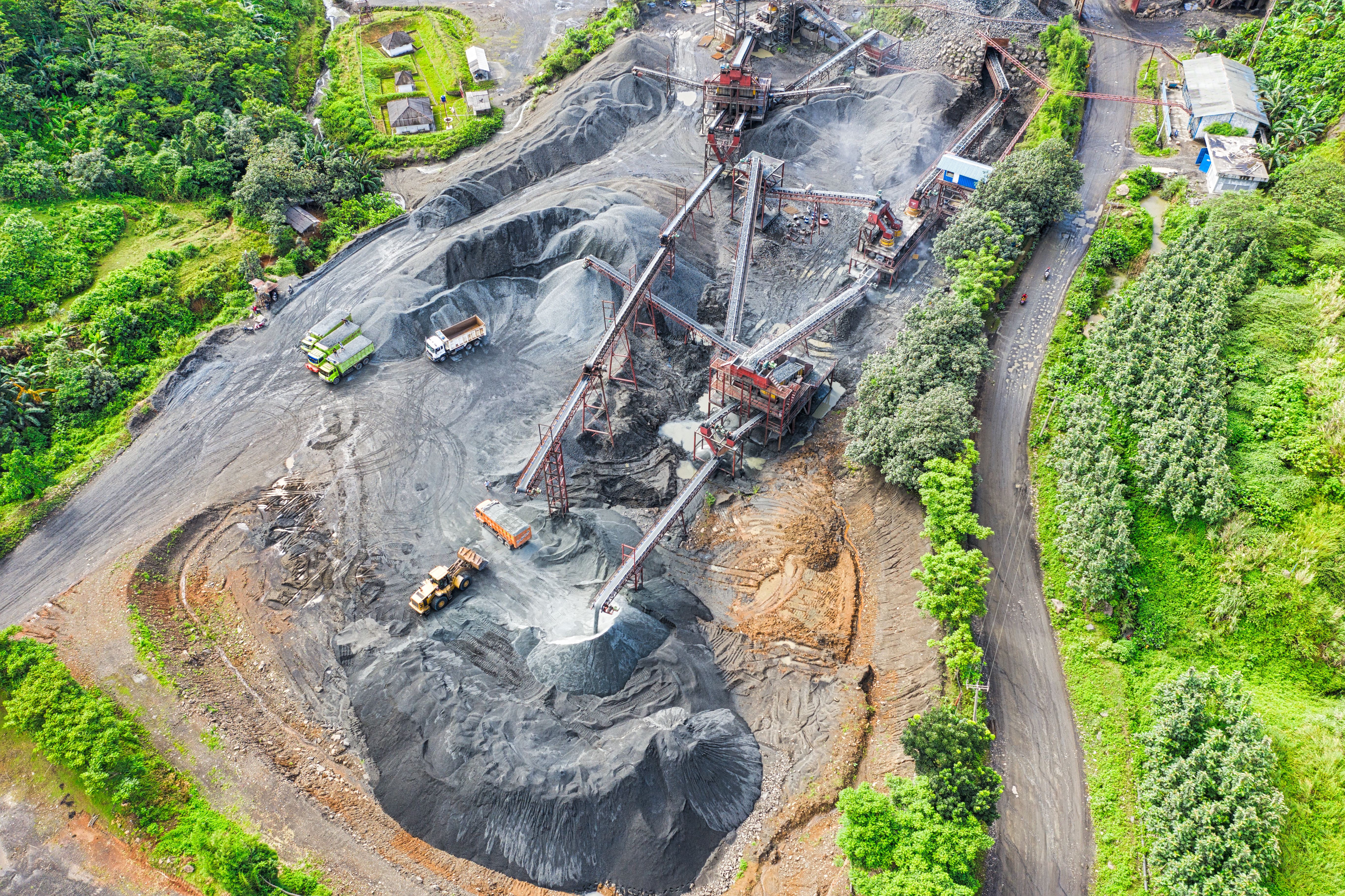Industrial mineral processing facility